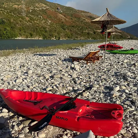 Rv Parking And Wild River Kemping