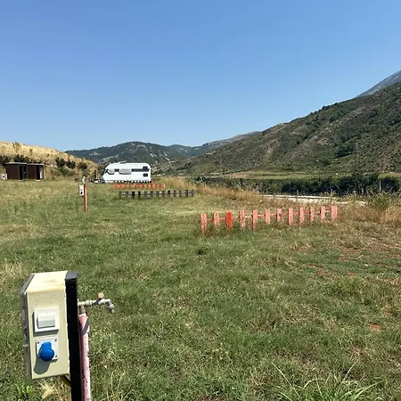 Campeggio Rv Parking And Wild River *