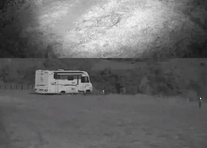 Kemping Rv Parking And Wild River *