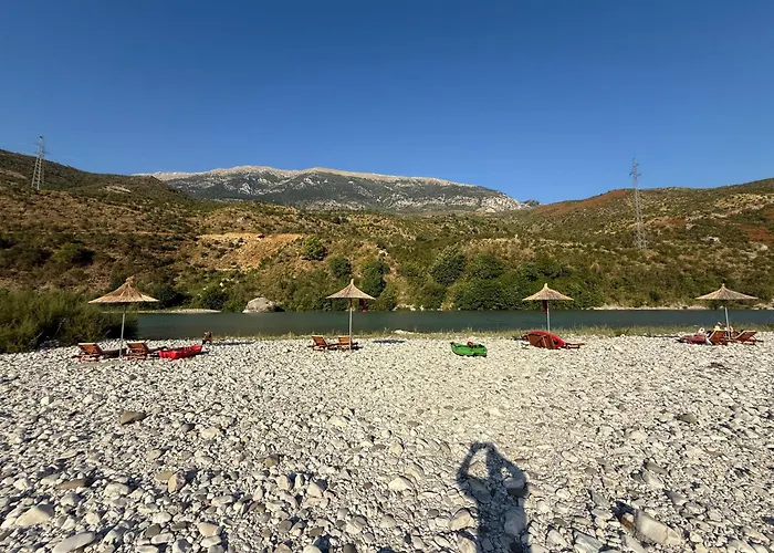 Rv Parking And Wild River Kemping